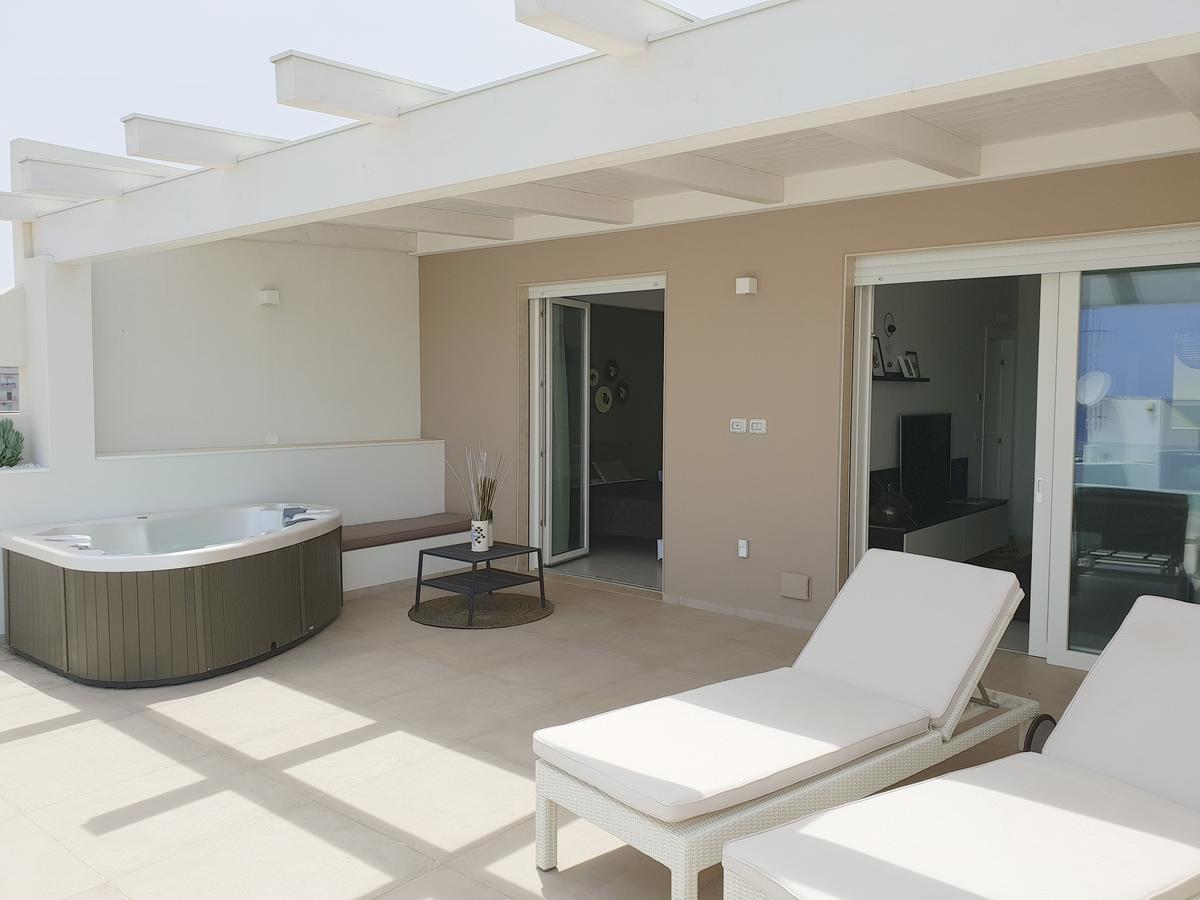 Fiume Luxury Apartments Near The Sea Monopoli Buitenkant foto