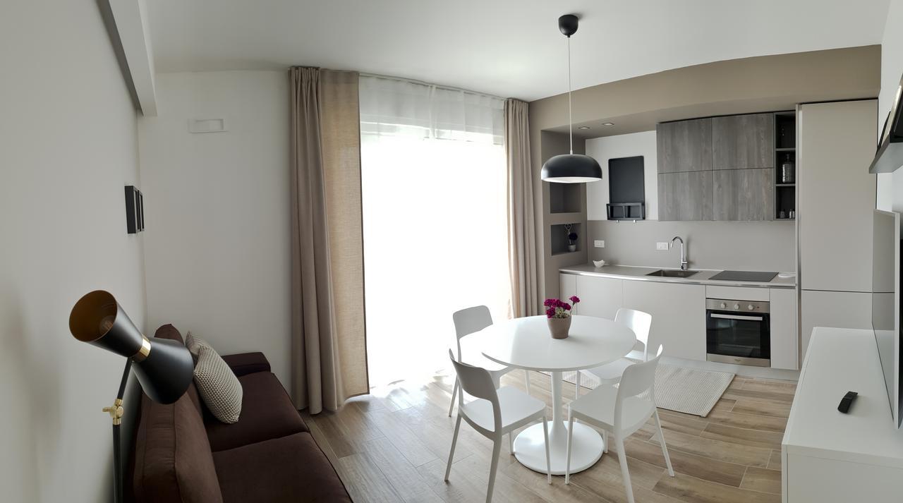 Fiume Luxury Apartments Near The Sea Monopoli Buitenkant foto